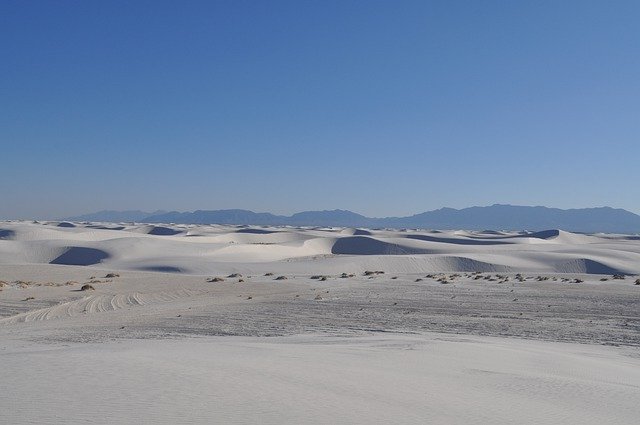 免费下载陨石坑白沙 nm 沙漠广阔的免费图片可使用 GIMP 免费在线图像编辑器进行编辑