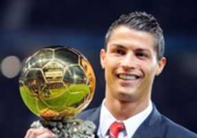 Free download cristiano-ronaldo-gagne-un-deuxieme-ballon-d-or-iconsport_csm_101208_40_0374023 free photo or picture to be edited with GIMP online image editor