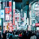 Crowded walking street  screen for extension Chrome web store in OffiDocs Chromium