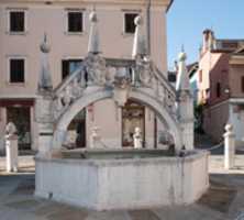 Bezpłatne pobieranie Da Ponte Fountain - Koper - Słowenia darmowe zdjęcie lub obraz do edycji za pomocą internetowego edytora obrazów GIMP