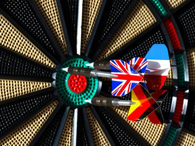 Free graphic dart arrow direct hit play darts to be edited by GIMP free image editor by OffiDocs
