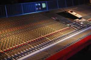 Free download Digital Audio Workstation free photo or picture to be edited with GIMP online image editor