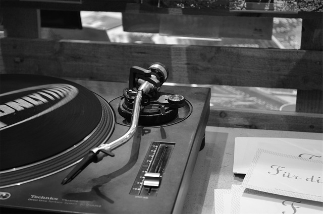 Téléchargement gratuit dj technics platine vinyle image gratuite à éditer avec l'éditeur d'images en ligne gratuit GIMP