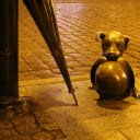 Dog statue on the side of the road  screen for extension Chrome web store in OffiDocs Chromium