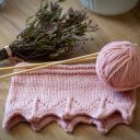 Dried flowers and pink wool rolls  screen for extension Chrome web store in OffiDocs Chromium