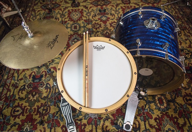 Free download drum drums music drum set set free picture to be edited with GIMP free online image editor