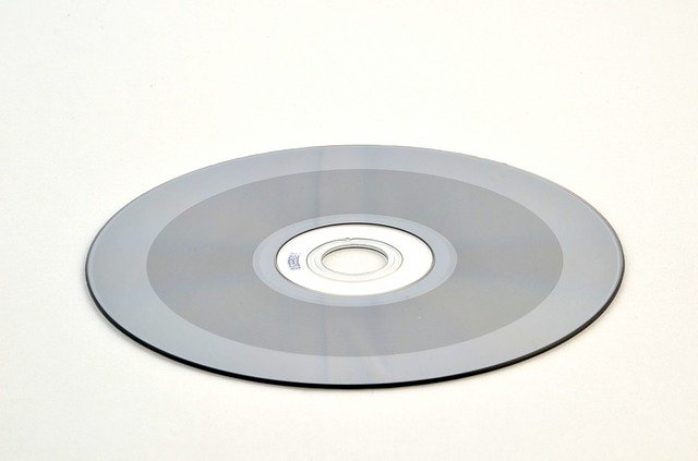 Free download dvd disk cd computer data free picture to be edited with GIMP free online image editor