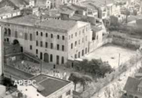 Free download Edifici Antic Des Del Campanar ( 1) free photo or picture to be edited with GIMP online image editor