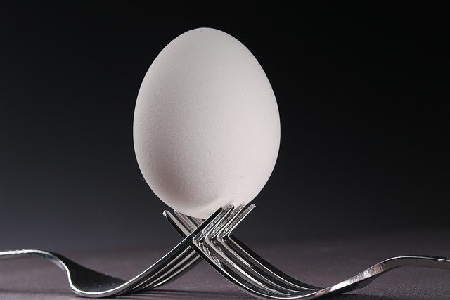 دانلود رایگان تصویر مینیمالیستی مینیمالیسم چنگال تخم مرغ برای ویرایش با ویرایشگر تصویر آنلاین رایگان GIMP