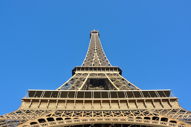 Free download Eiffel Tower Paris -  free photo or picture to be edited with GIMP online image editor