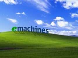 Unduh gratis emachines OEM Desktop Wallpaper (2002) foto atau gambar gratis untuk diedit dengan editor gambar online GIMP