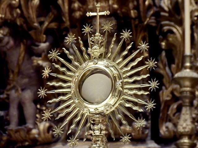 Free download eucharist monstrance holy communion free picture to be edited with GIMP free online image editor