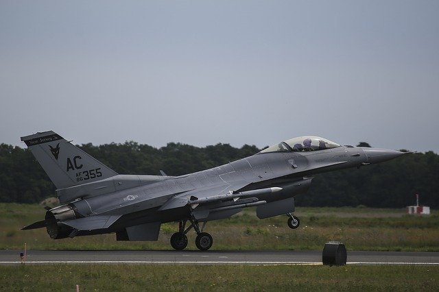 Téléchargement gratuit de l'image gratuite F 16C Fighting Falcon US Air Force à modifier avec l'éditeur d'images en ligne gratuit GIMP