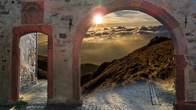 Scarica gratis l'immagine gratis dell'arco della porta della parete di fantasia da modificare con l'editor di immagini online gratuito di GIMP