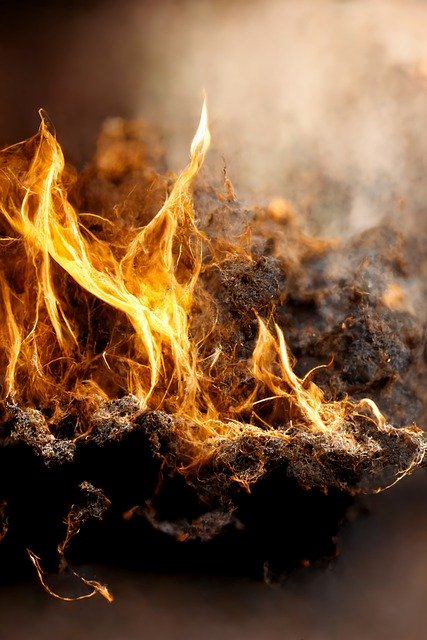 הורדה חינם של אש להבה להבה התלקחות שריפת תמונה בחינם לעריכה עם עורך תמונות מקוון בחינם של GIMP