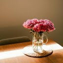 Flowers in a glass  screen for extension Chrome web store in OffiDocs Chromium