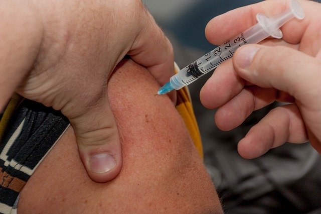 Free download flu shot needle ouch medical free picture to be edited with GIMP free online image editor
