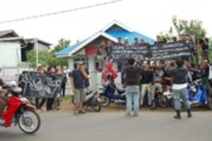 دانلود رایگان FOOD NOT BOMB 2011 (United Drinkers-Punk Halte Pancasila & Akar Rumput Solidarity) عکس یا تصویر رایگان برای ویرایش با ویرایشگر تصویر آنلاین GIMP