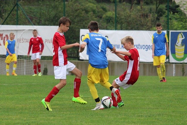 Free download football clash of the free picture to be edited with GIMP free online image editor