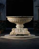Free download Fountain with arms of Jacopo de Pazzi free photo or picture to be edited with GIMP online image editor