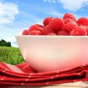 Fresh Raspberries Outdoors  screen for extension Chrome web store in OffiDocs Chromium