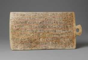 ดาวน์โหลดฟรี Funerary Tablet of Horpaa นักบวชที่ Hermopolis และบุตรชายของ Djehutyhor ภาพถ่ายหรือรูปภาพฟรีที่จะแก้ไขด้วยโปรแกรมแก้ไขรูปภาพออนไลน์ GIMP