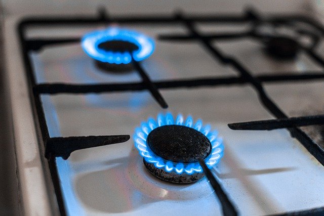 Bezpłatne pobieranie palnika gazowego piecyk gazowy niebieski płomień darmowe zdjęcie do edycji za pomocą bezpłatnego internetowego edytora obrazów GIMP