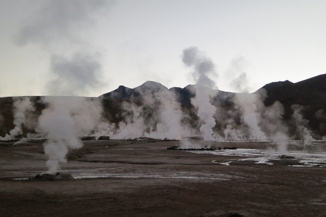 Bezpłatne pobieranie gejzerów el tatio chile pola dymne darmowe zdjęcie do edycji za pomocą bezpłatnego internetowego edytora obrazów GIMP