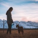 Girl and dog walking  screen for extension Chrome web store in OffiDocs Chromium