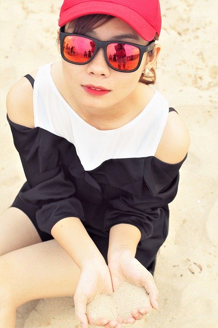 Безкоштовно завантажте безкоштовне зображення дівчини, пляж, в'єтнам, сонячна жінка, яку можна редагувати за допомогою безкоштовного онлайн-редактора зображень GIMP