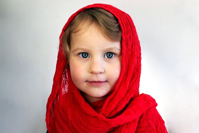 Muat turun percuma gambar mata selendang potret kanak-kanak perempuan untuk diedit dengan editor imej dalam talian percuma GIMP