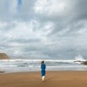 Girl in front of the sea  screen for extension Chrome web store in OffiDocs Chromium