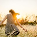 Girl in the meadow  screen for extension Chrome web store in OffiDocs Chromium