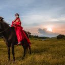 Girl sitting on horseback  screen for extension Chrome web store in OffiDocs Chromium