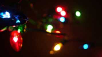 دانلود رایگان چراغ های درخشان-جشن-درخت کریسمس-سفید-کوچک-بزرگ-حباب-بوکه-رایگان-عکس یا عکس رایگان برای ویرایش با ویرایشگر تصویر آنلاین GIMP