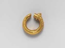 Free download Gold earring with filigree decoration free photo or picture to be edited with GIMP online image editor