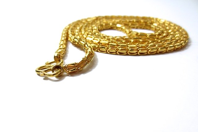 Free download gold golden chain necklace jewelry free picture to be edited with GIMP free online image editor