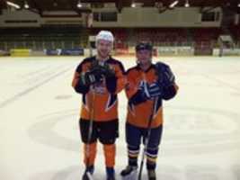 ດາວ​ໂຫຼດ​ຟຣີ Goodwater Oil Kings 2012 Rookie And Team Manager ຟຣີ​ຮູບ​ພາບ​ຫຼື​ຮູບ​ພາບ​ທີ່​ຈະ​ໄດ້​ຮັບ​ການ​ແກ້​ໄຂ​ກັບ GIMP ອອນ​ໄລ​ນ​໌​ບັນ​ນາ​ທິ​ການ​ຮູບ​ພາບ