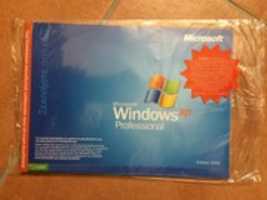 Free download Greek Microsoft Windows XP Professional Edition 2002 new opened without stickers free photo or picture to be edited with GIMP online image editor