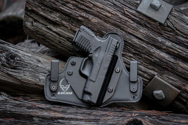 ດາວໂຫຼດຟຣີ ປືນ pistol handgun weapon free picture to be edited with GIMP free online image editor