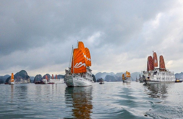 Free download ha long bay boats sea ha long free picture to be edited with GIMP free online image editor
