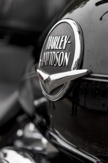 Free download harley davidson hd mc motorbike free picture to be edited with GIMP free online image editor