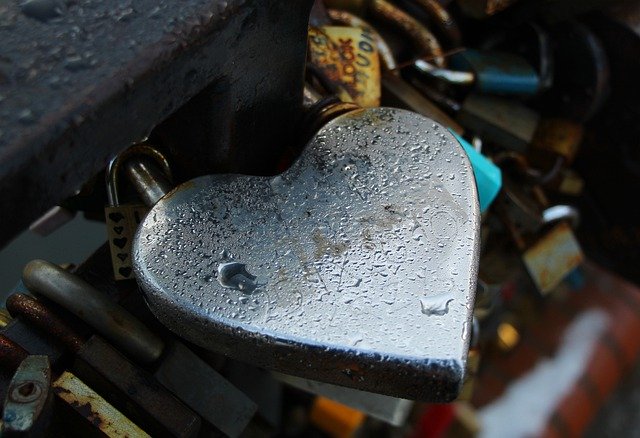 Безкоштовно завантажте серце металеві краплі форма символ безкоштовне зображення для редагування за допомогою безкоштовного онлайн-редактора зображень GIMP