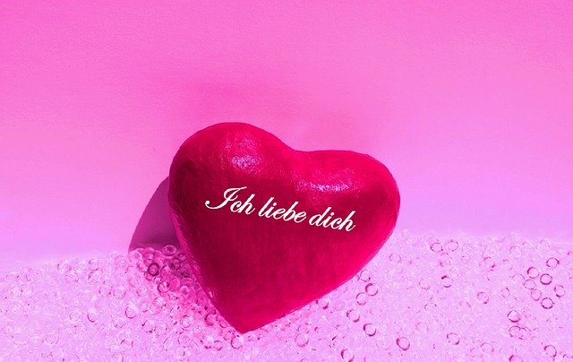Free download heart red pink valentine love day free picture to be edited with GIMP free online image editor