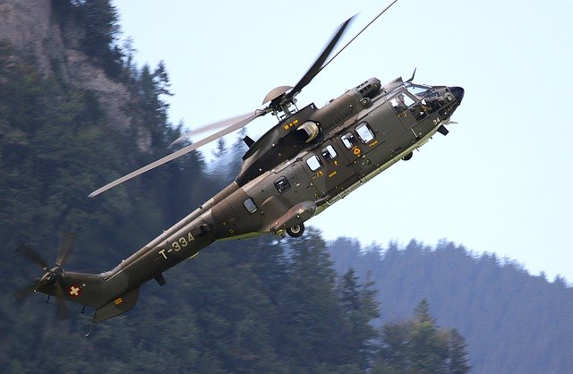تنزيل مجاني لصورة نقل طائرات الهليكوبتر مجانًا ليتم تحريرها باستخدام محرر الصور المجاني على الإنترنت GIMP