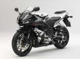 Free download honda-cbr-600-rr-lateral-izquierdo-1 free photo or picture to be edited with GIMP online image editor