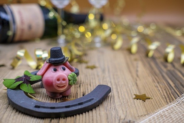 Darmowe zdjęcie podkowy czterolistnej koniczyny szczęśliwa świnia do edycji za pomocą bezpłatnego edytora obrazów online GIMP