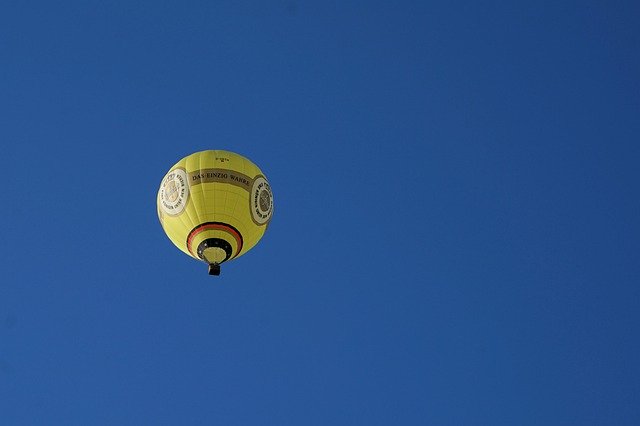 Descărcare gratuită pentru balonul cu aer cald, balonul cu aerul din cer, imaginea gratuită pentru a fi editată cu editorul de imagini online gratuit GIMP