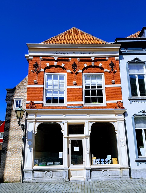 Scarica gratuitamente l'immagine gratuita della facciata della casa olandese da modificare con l'editor di immagini online gratuito GIMP
