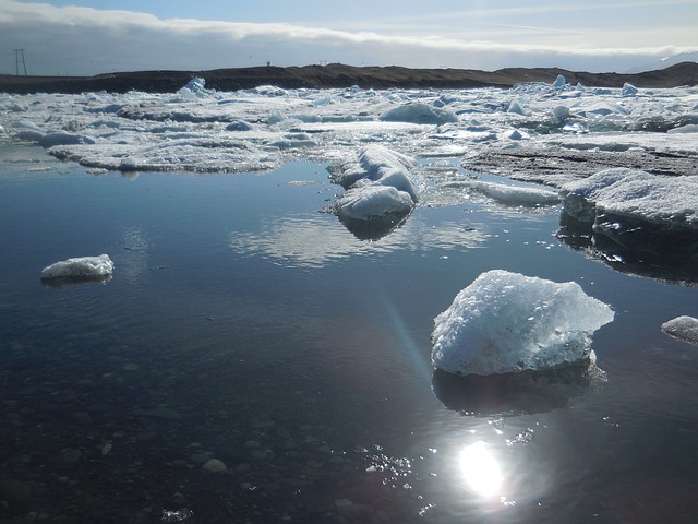 Free download ice cube iceland sea en the water free picture to be edited with GIMP free online image editor